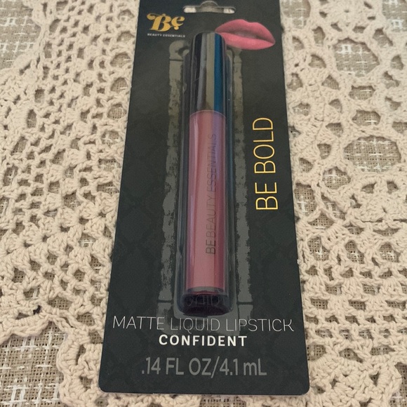 Matte liquid lipstick in “confident “ it’s like a pinkish burgundy. - Picture 1 of 1